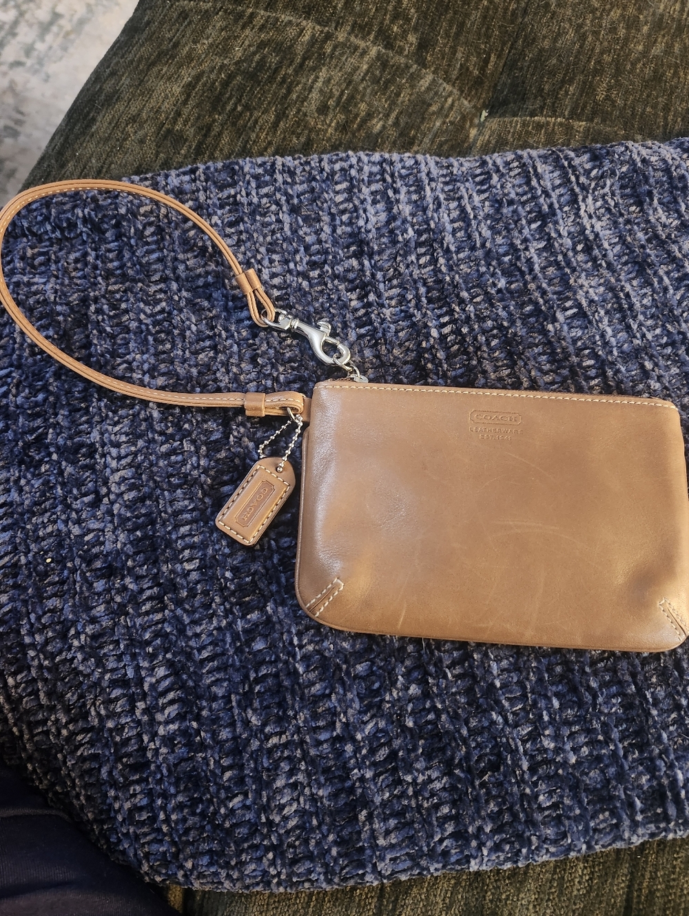 COACH Glove Tanned Leather Wristlet - Picture 7 of 10